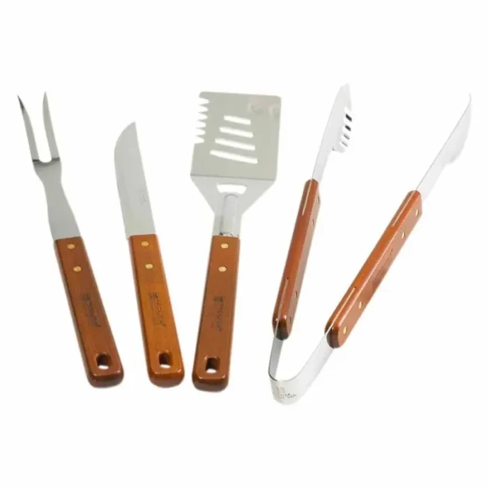Set parrillero Facusa x4 piezas con mandil rojo – acero inoxidable y mango de madera - Imagen 2