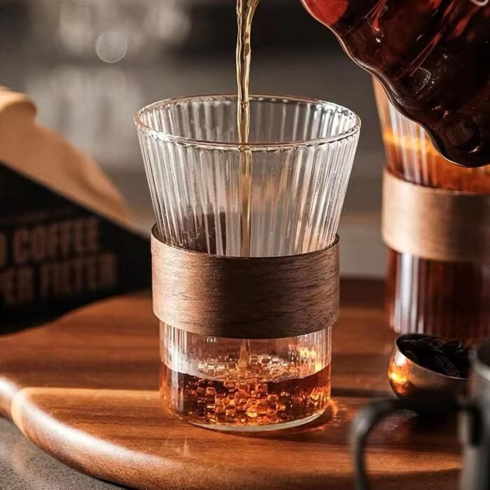 Set de 4 Tazas de Vidrio 260ml - Con Anillo de Madera Antideslizante - Imagen 3
